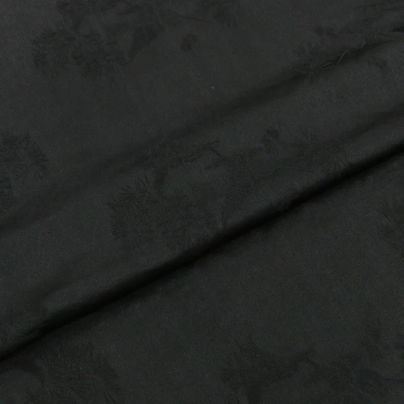 Old-textured silk jacquard satin Xiangyunsha fabric is a niche clothing item made of ramie