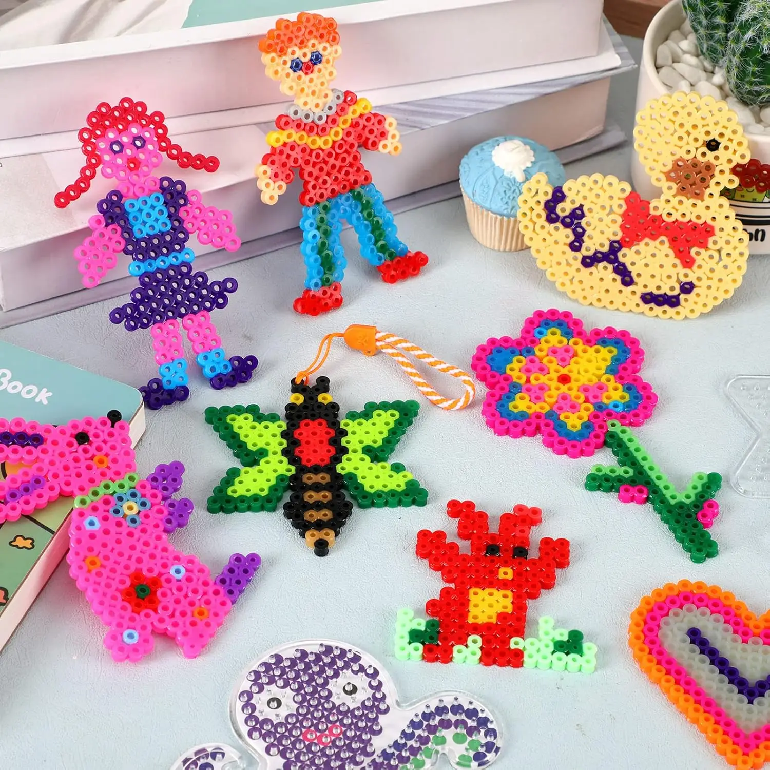 20 szt. 5 mm koralików Perler Hama Pegboardy przezroczyste plastikowe tablice w kształcie zwierząt z 20 szt. kolorowych kart dla dzieci DIY Craft Beads — zdjęcie 5