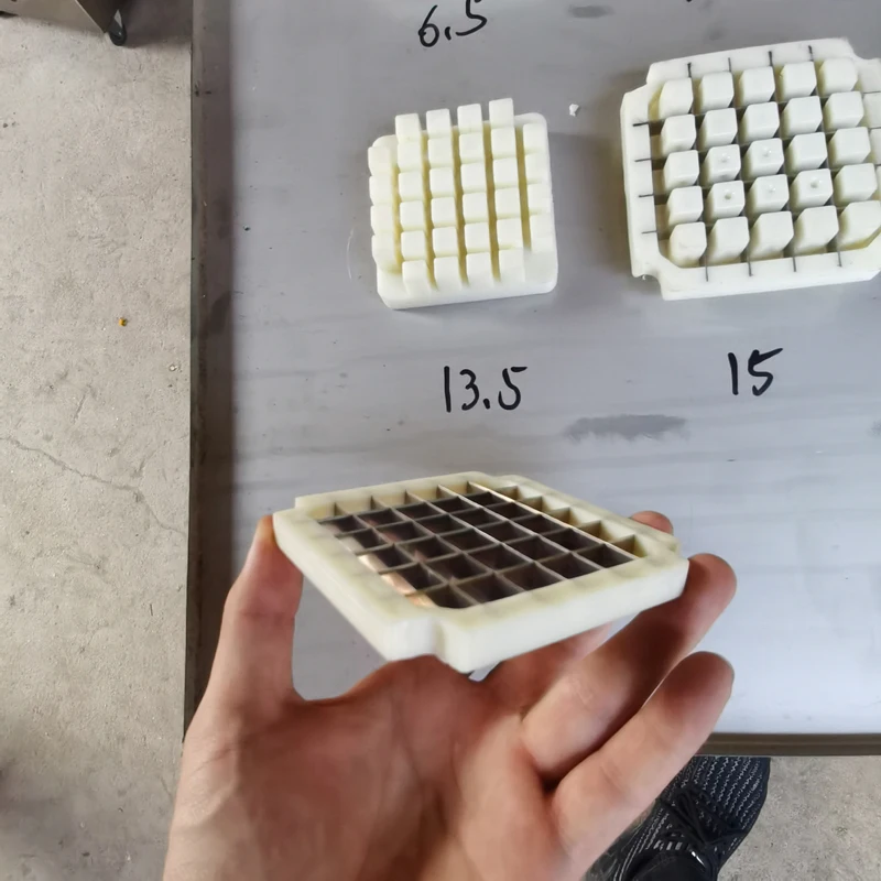 

Электрическая фритюрница, электрическая фритюрница 12 л, 5000 Вт, двойная корзина YB-82, столешница с двойным баком, нержавеющая сталь, коммерческая фритюрница