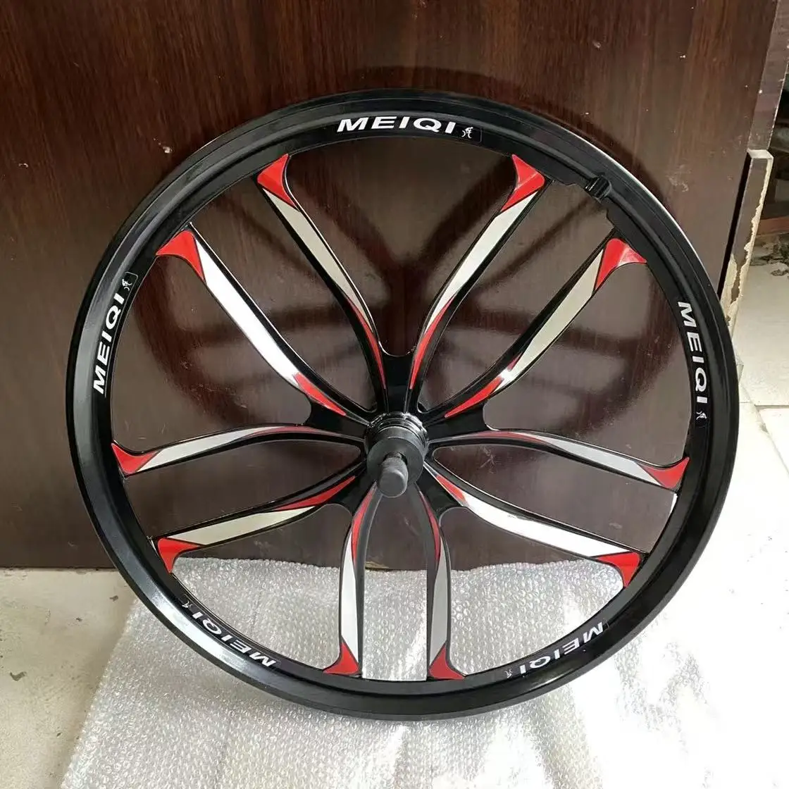 

Bicycle Magnesium Alloy Wheel Hub 24/26/27.5-Inch Integrated Wheel Hub Quick Release Model Rotary Shaft