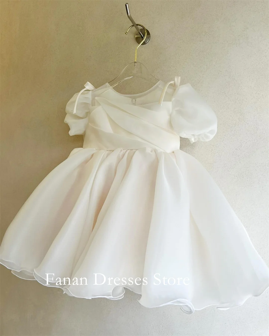

FANAN Pretty Flower Girl Dresses White Ruched Elegant Princess Organza Ball Gown For Kids Birthday Party First Communion Dress