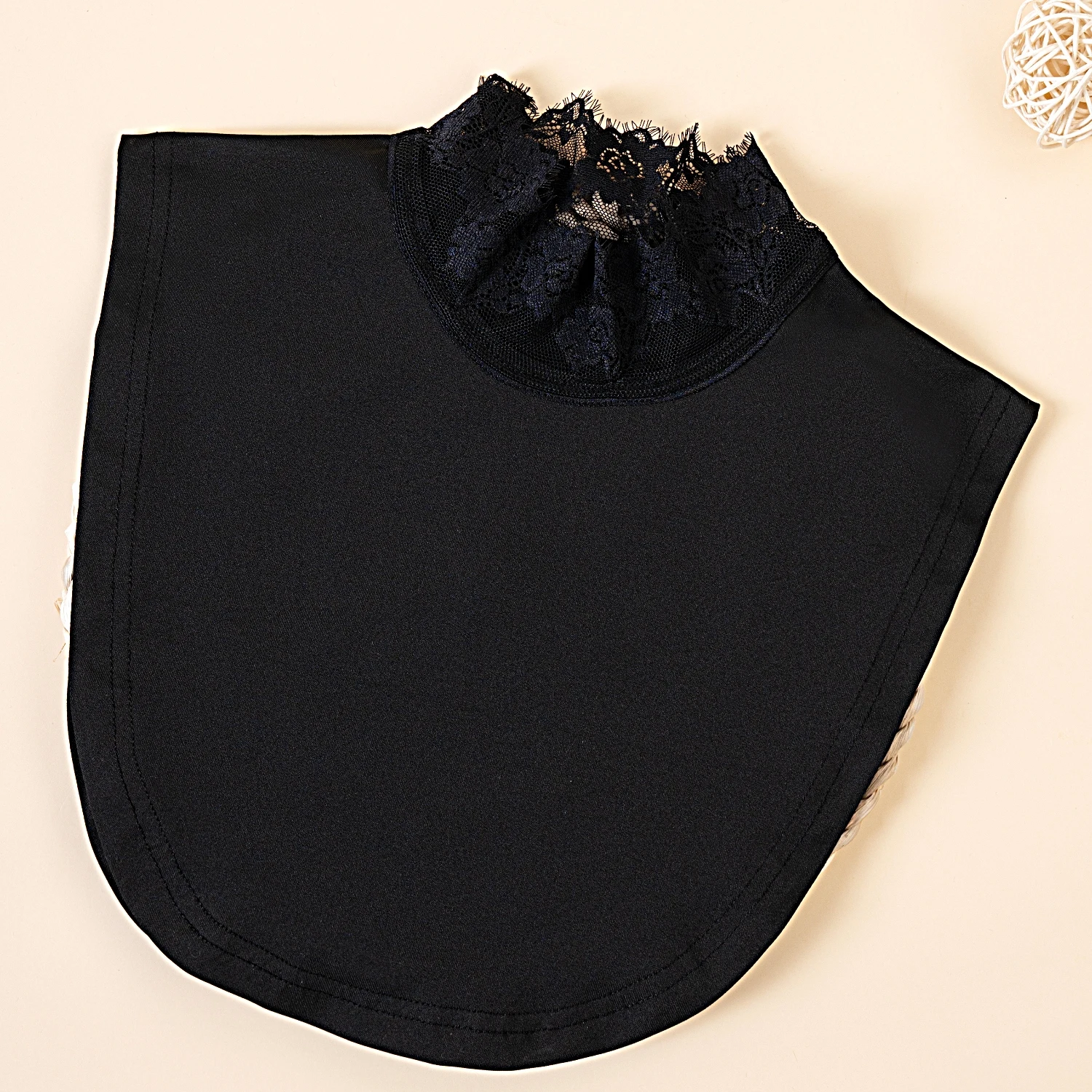 1 Stück Damen-Spitzenkragen, Kragenschal, einfarbiges Unterhemd, das einen schönen, blütenblattförmigen, künstlichen Kragen für ein Mädchen bedeckt, Cu – Detail 4