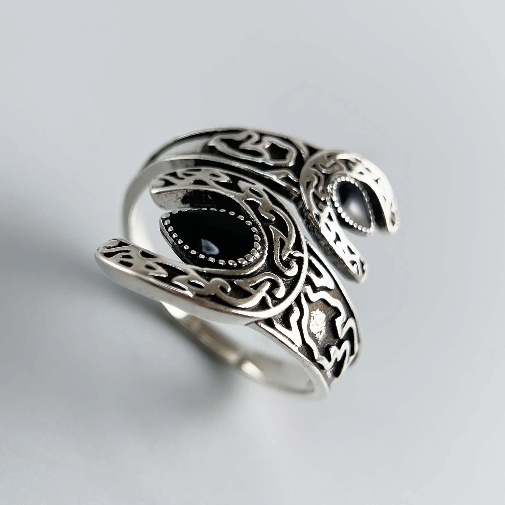 

Кольца из стерлингового серебра 925 пробы для женщин, пара, минималистское кольцо ручной работы в стиле ретро с черным камнем, ювелирные изделия, подарок, предотвращение аллергии