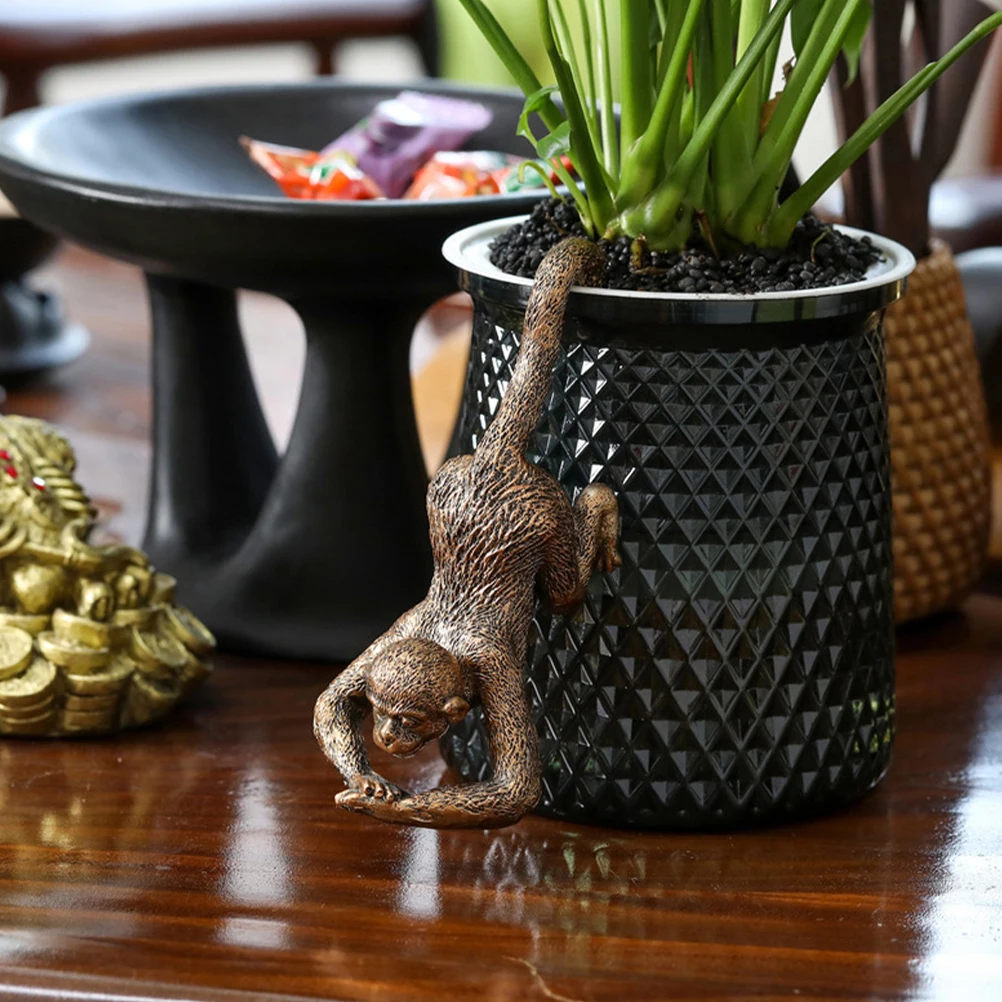 

Resin Monkey Decoration Yard Ornament Lifelike Room Garden Pendant Garden Decorations Yard Decors