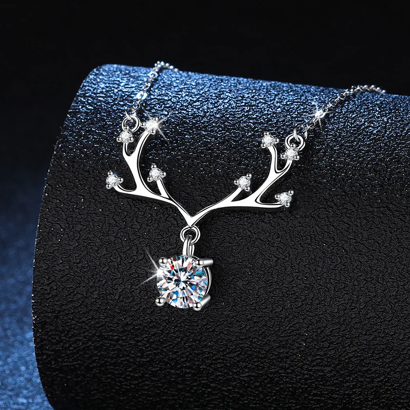 D Color Moissanite One Deer Has You Clavicle Chain Necklace One Carat Diamond Chinese Valentine's Day Platinum PT950 Mark