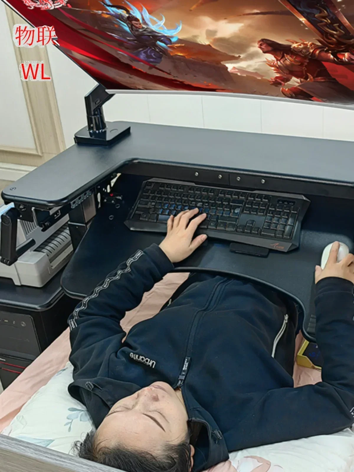 مكتب كمبيوتر متقاطع السرير، مكتب كمبيوتر مكتبي للكمبيوتر المحمول، طاولة بجانب السرير، طاولة رفع، طاولة كسول، دعامة تعليق لقمرة القيادة