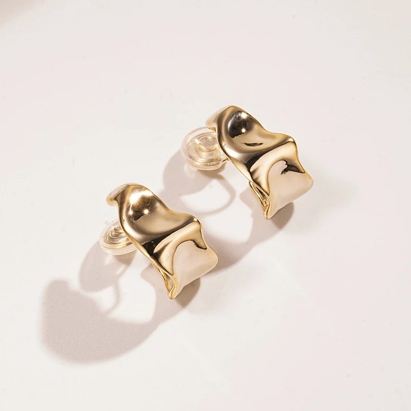 

Fashion Metal Geometry Irregular Mosquito Coil Earrings for Women Simple Hammered Design Clip on Earring Party Jewelry Gift 2024