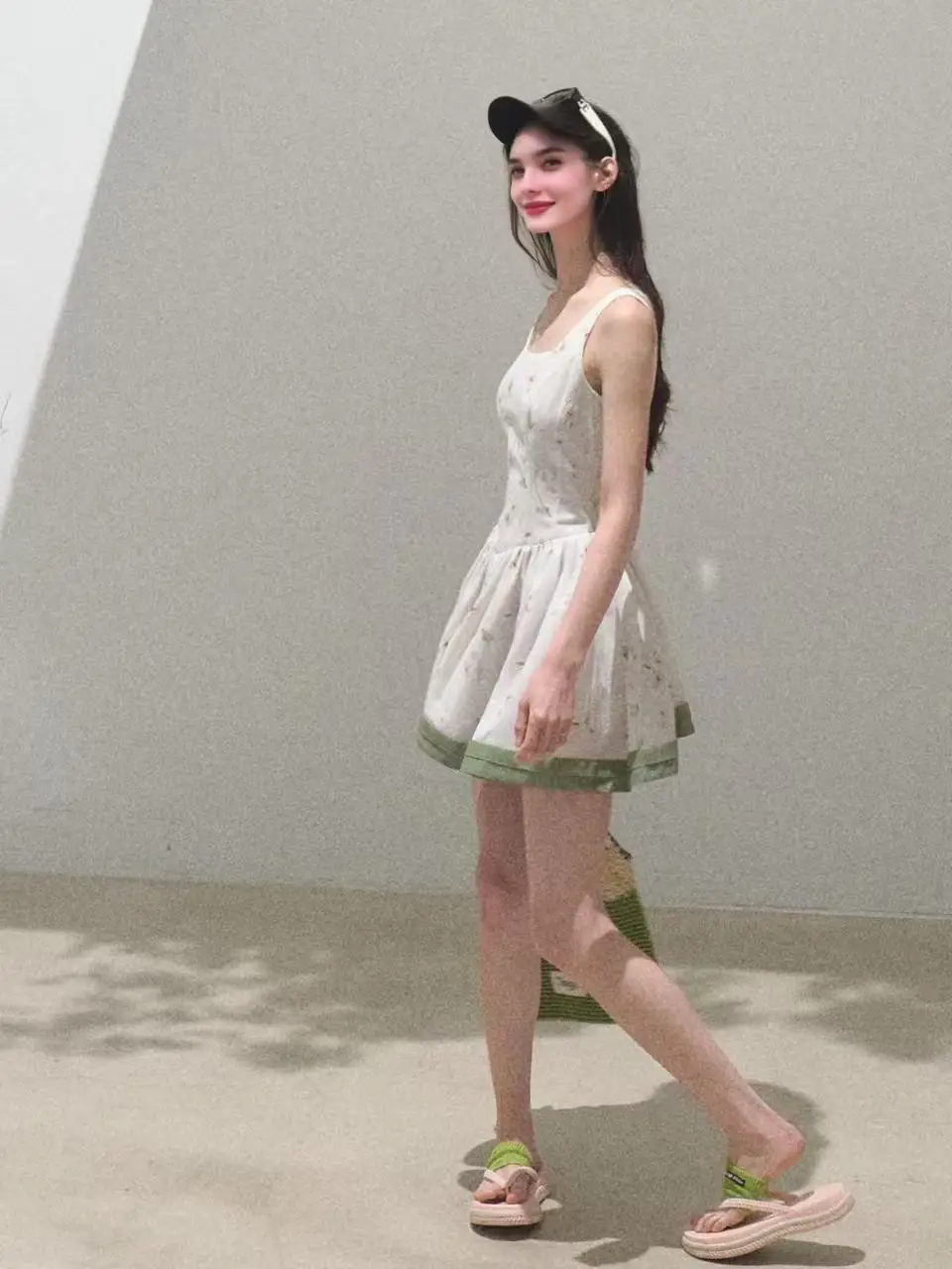 A Sleeveless White Floral Print Dress with A Petite Country Style for Children in 2025 Is A Popular Hit This Year