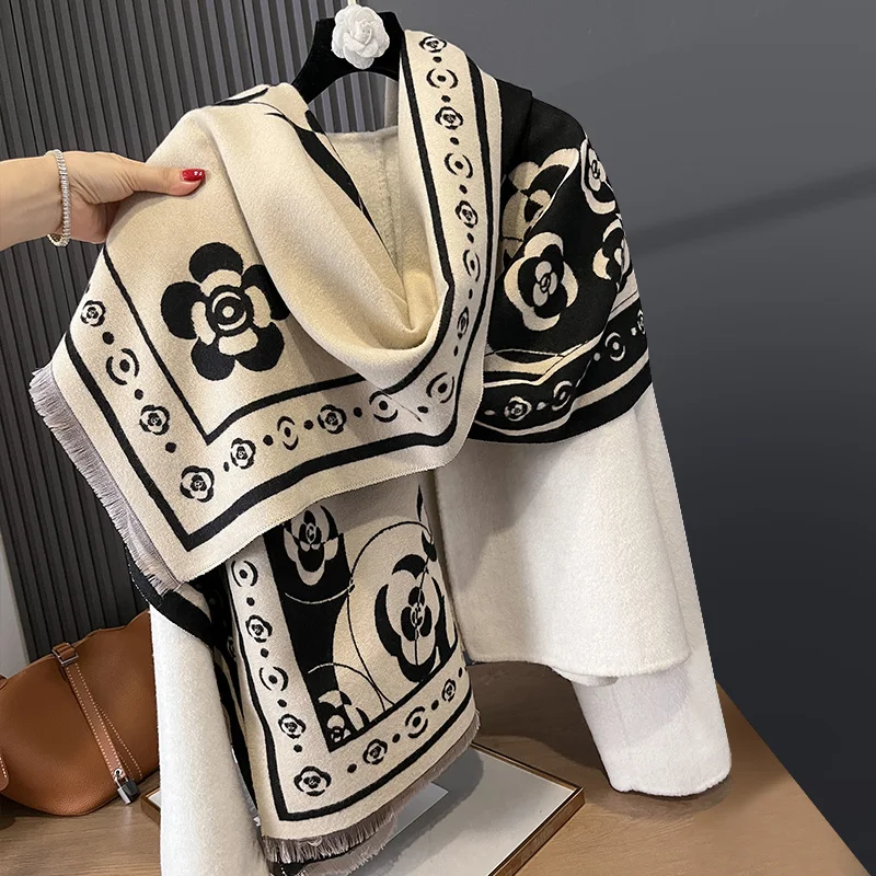 Camellia Small Fragrant Scarf Cashmere Feel Thickened 2024 Autumn and Winter New Paisley Muffler Shawl Neckerchief Muffle