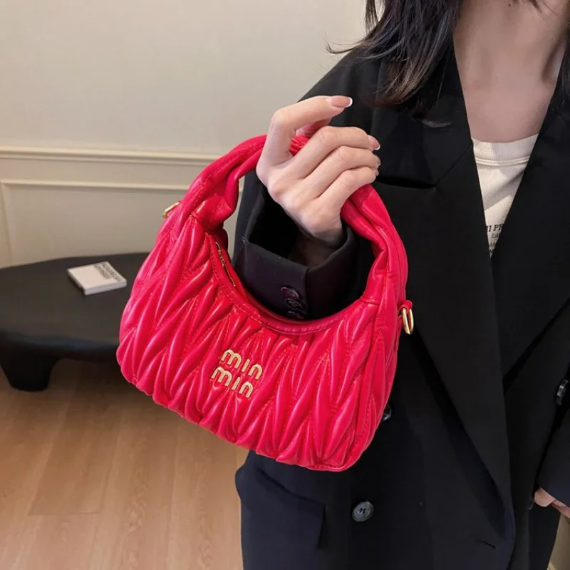 

Elegant Ladies Hand Bags Crafted From Premium Leather Featuring Paris Trendy Daily Cozy Style​