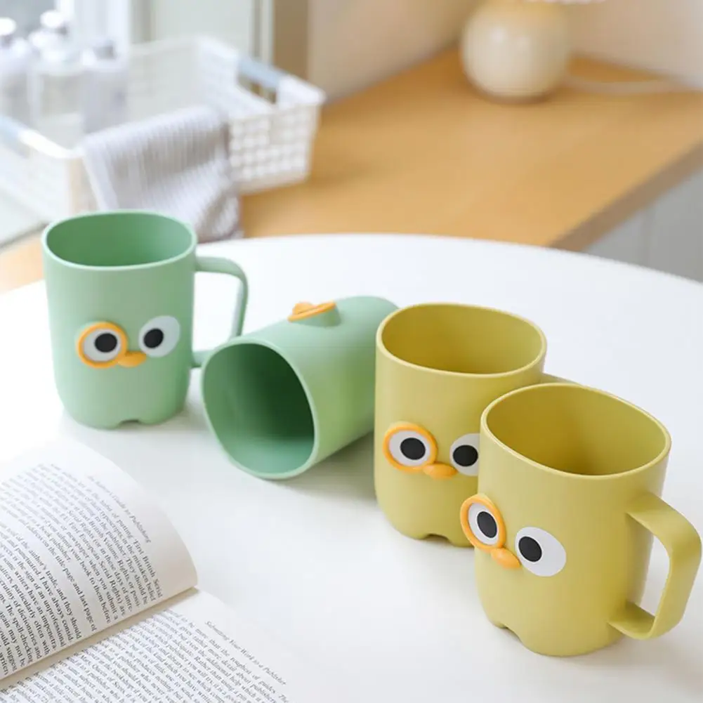 High Beauty Toothbrush Cup Plastic Mouthwash Cup Hygienic Cartoon Big Eyes Mouthwash Cup for Adults Kids Food-grade for Travel