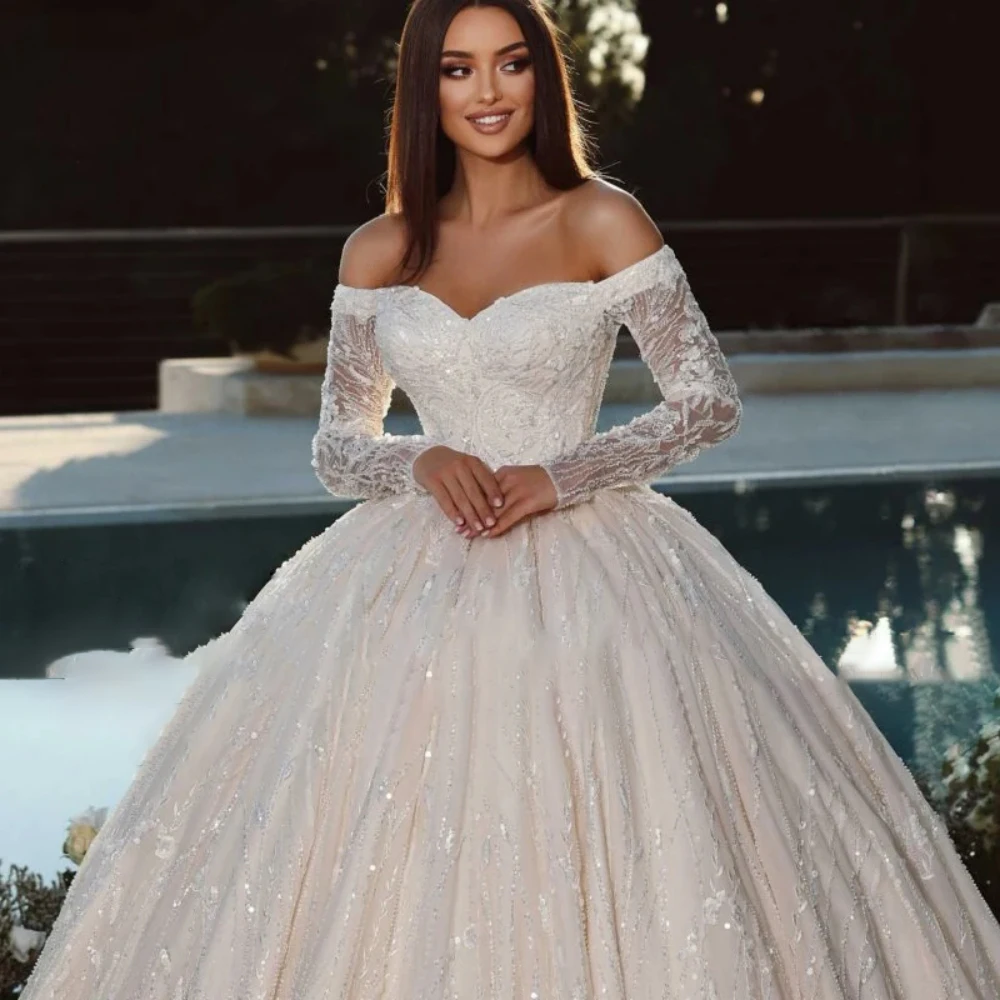 

Gorgeous Off The Shoulder Ball Gown Wedding Dress Romantic Sweetheart Neck Lace Applique Long Sleeves Princess Bride Dress