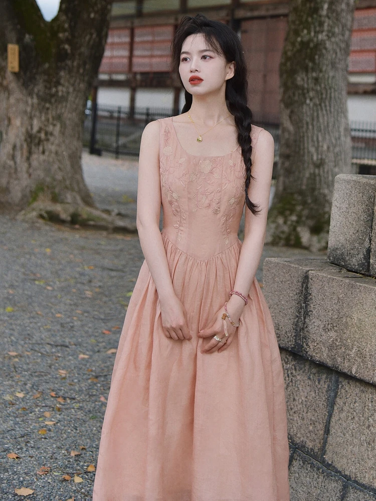 

Эффект похудения Lotus Mist, грейпфрут, 00 Tead Count, льняное платье с вышивкой, длинное, А-силуэт, с U-образным вырезом...