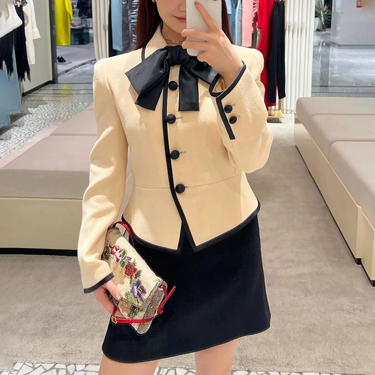 Luxury Wool Women Bow Turn Down Collar Cropped Jacket Slim Fit Contrast Trim Cream Black Formal Office Evening Occasion