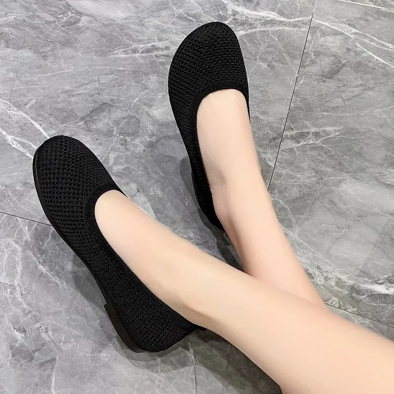 Women Flat Slip on Loafers Round Toe Single Shoes Fashion Knitted Breathable Walking Shoes Female Casual Ballet Flats Lazy Shoes