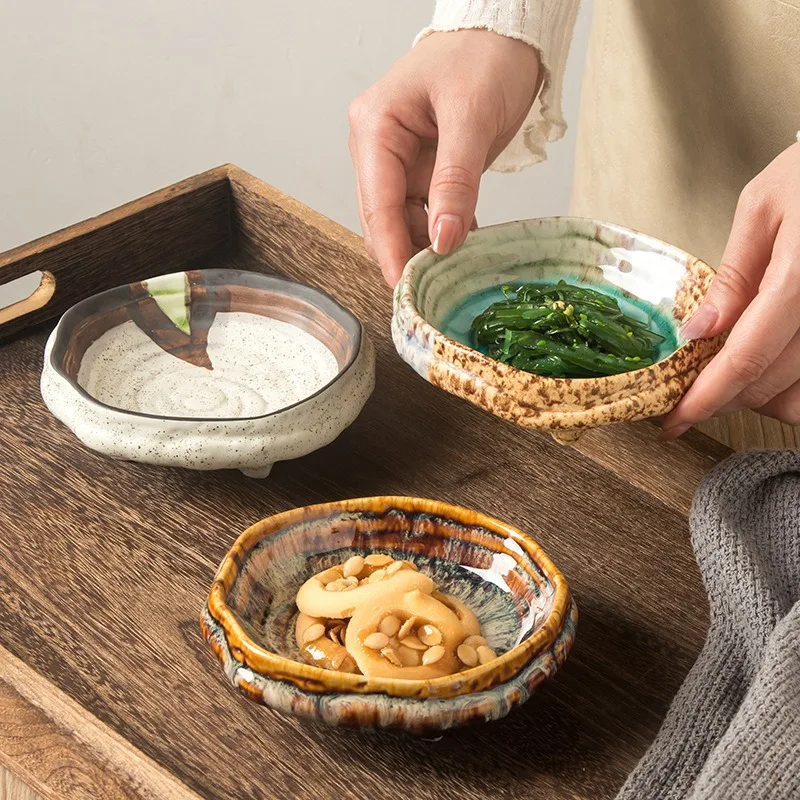 Japanese Kiln-fired Deformed Bowl Creative Four-Legged Plate Restaurant Home Snack Dishes Sushi Seasoning Bowl Kitchen Tableware