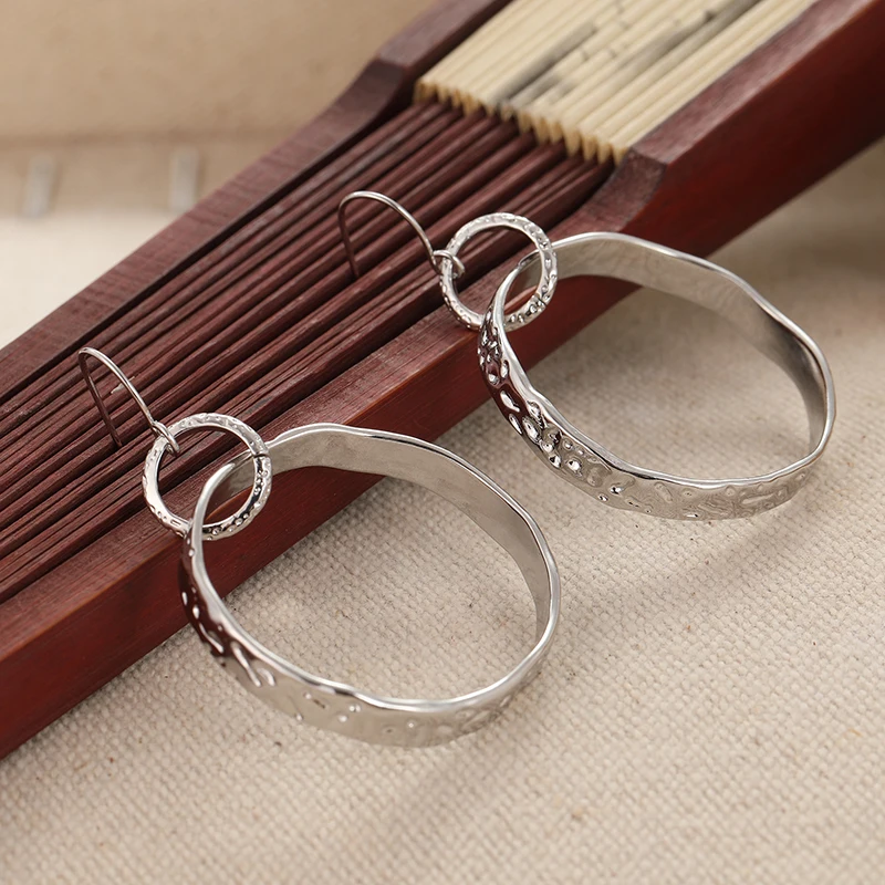 Vintage Hand Carved Round Dangle Women's Earrings Silvery Color Metal Geometry Anniversary Gift Jewelry
