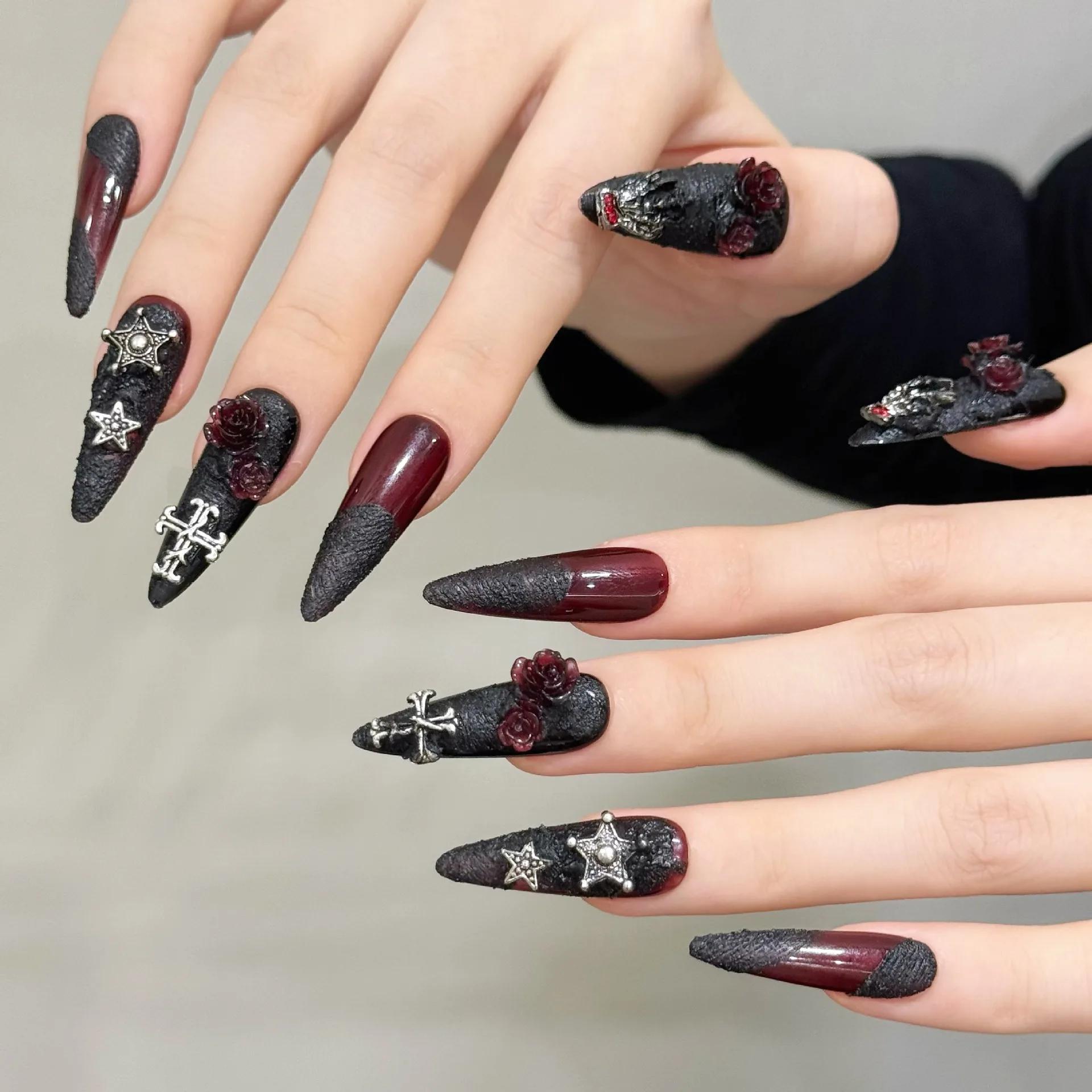 

For Wear Armor [Gothic Witch] Niche Fake Nails Blood Sacrifice Personality Spice Girl Dark Black Rose Skull