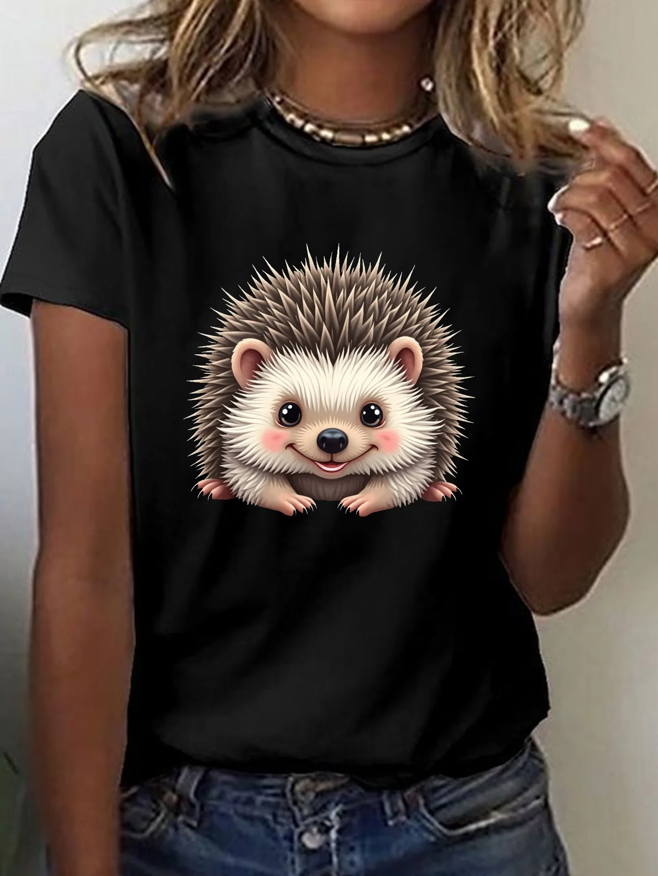 Camiseta con estampado de erizo bonito para mujerTop informal negro de manga corta con cuello redondo ropa suave y cómoda