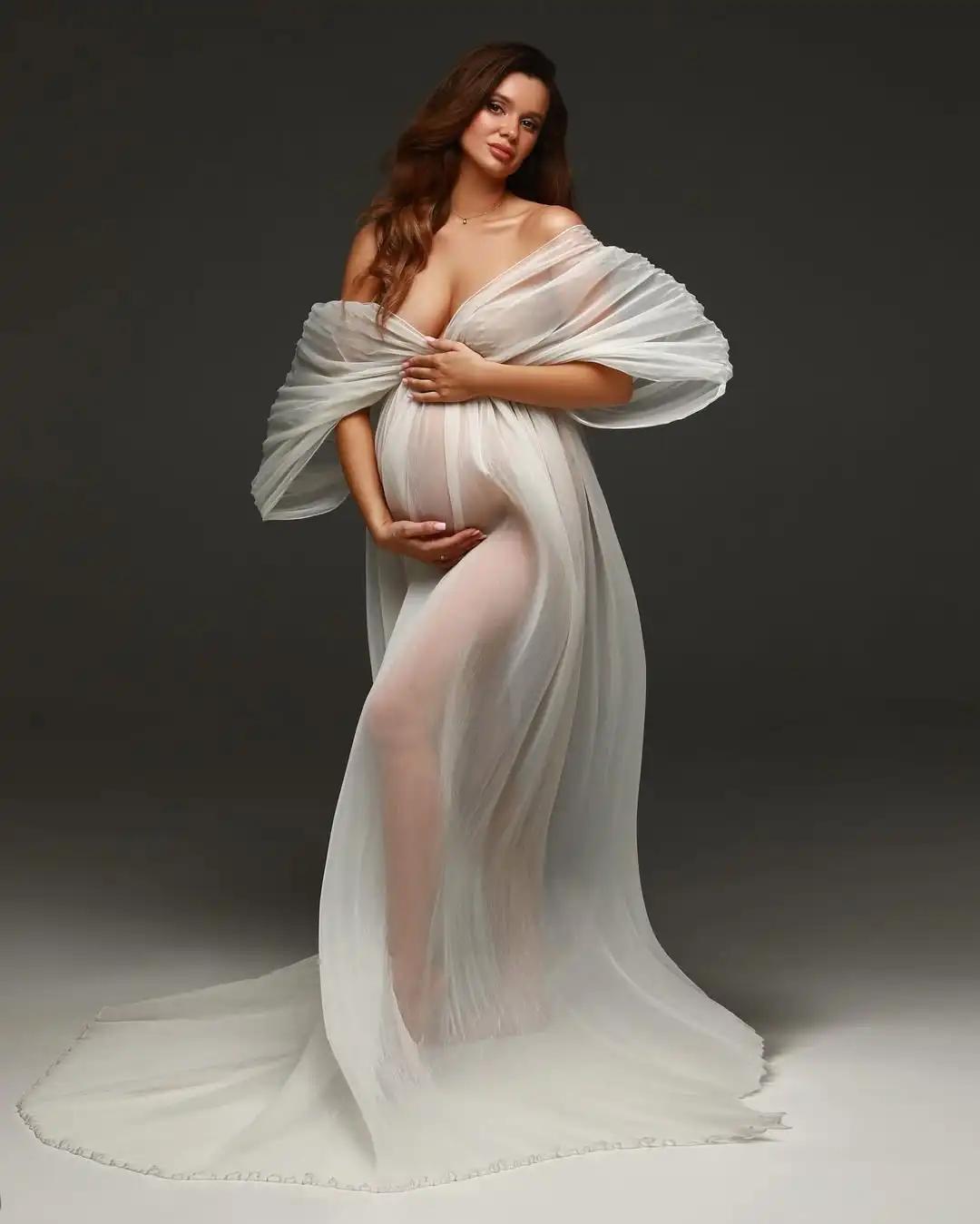 Fantástico vestido de maternidad plisado blanco para sesión de fotos, vestidos de maternidad únicos de seda transparente con hombros descubiertos, плаajtе для бем onderdelen