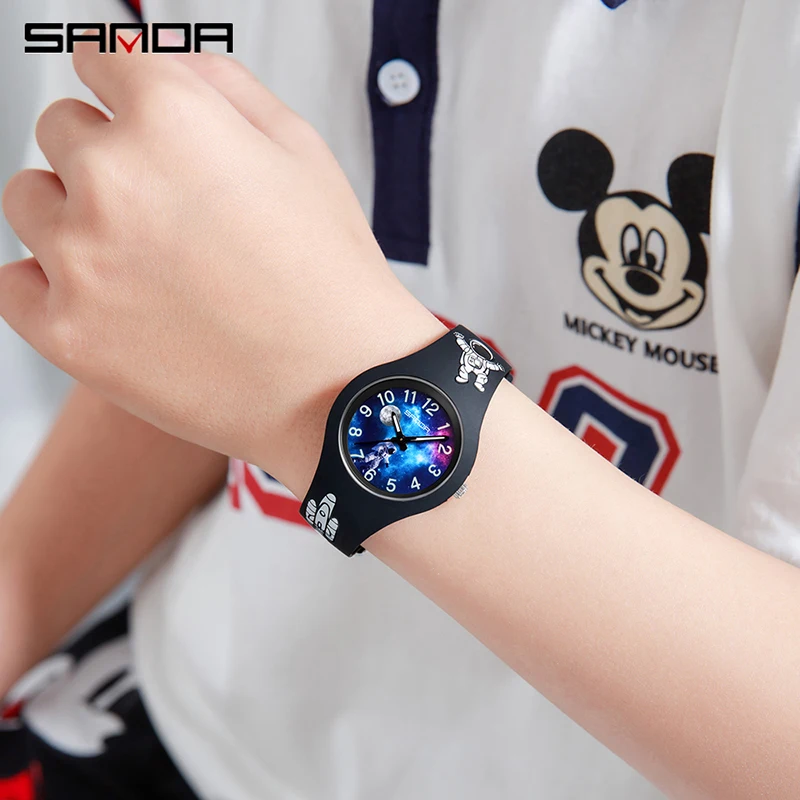 New Children\'s Watch Starry Sky Cartoon Student Male and Sanda 6098 Female Silicone Fashion Fluorescent Outdoor Waterproof Watch