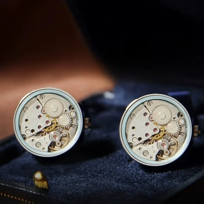 

Rotatable mechanical gear cufflinks, French movement cuffs