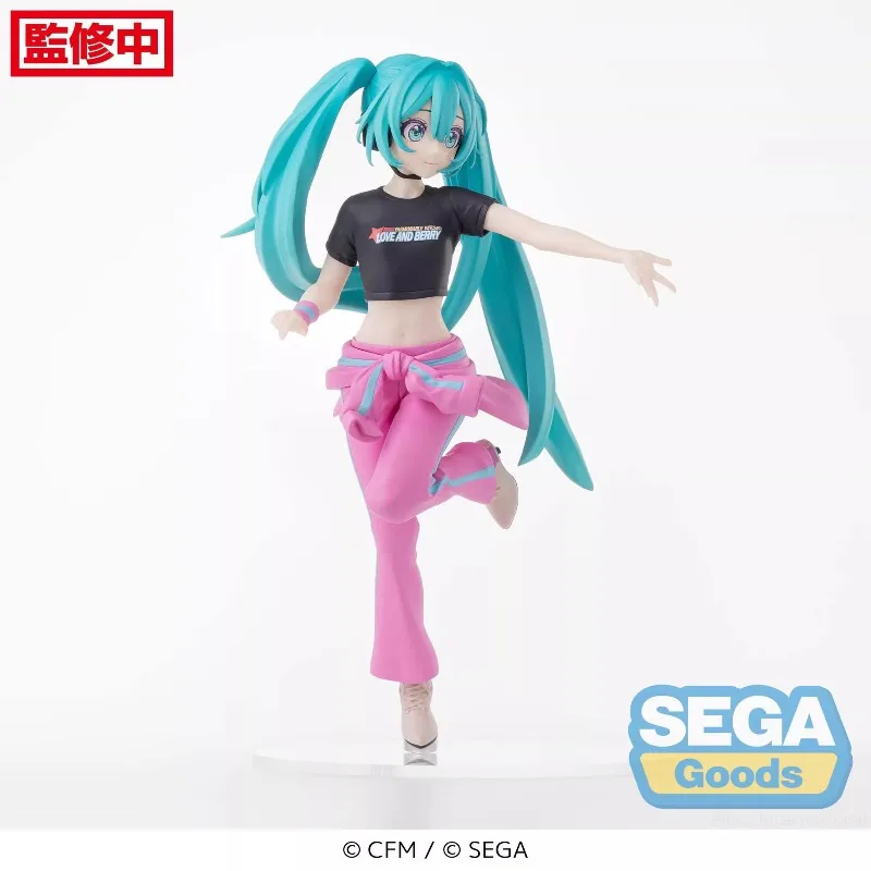 SEGA Figura originale anime Hatsune Miku Love & Berry Costume Action Figure Giocattoli per bambini Regalo Modello da collezione Ornamenti