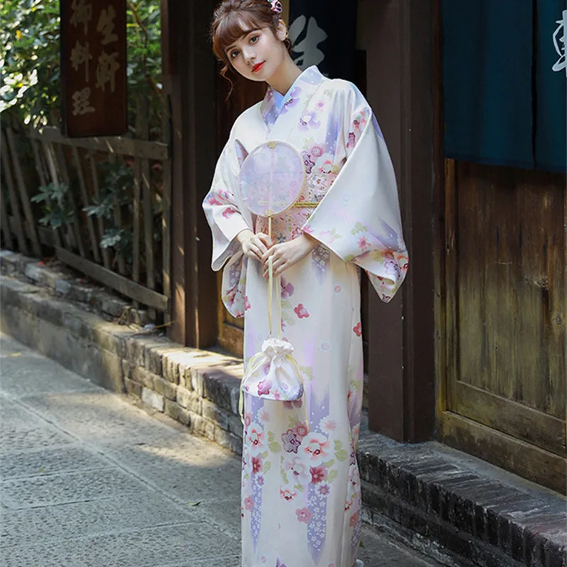 

Women's Japan Style Yukata Traditional Japanese Kimono Beige Color Floral Prints Bathrobe Cosplay Dress Performing Wear