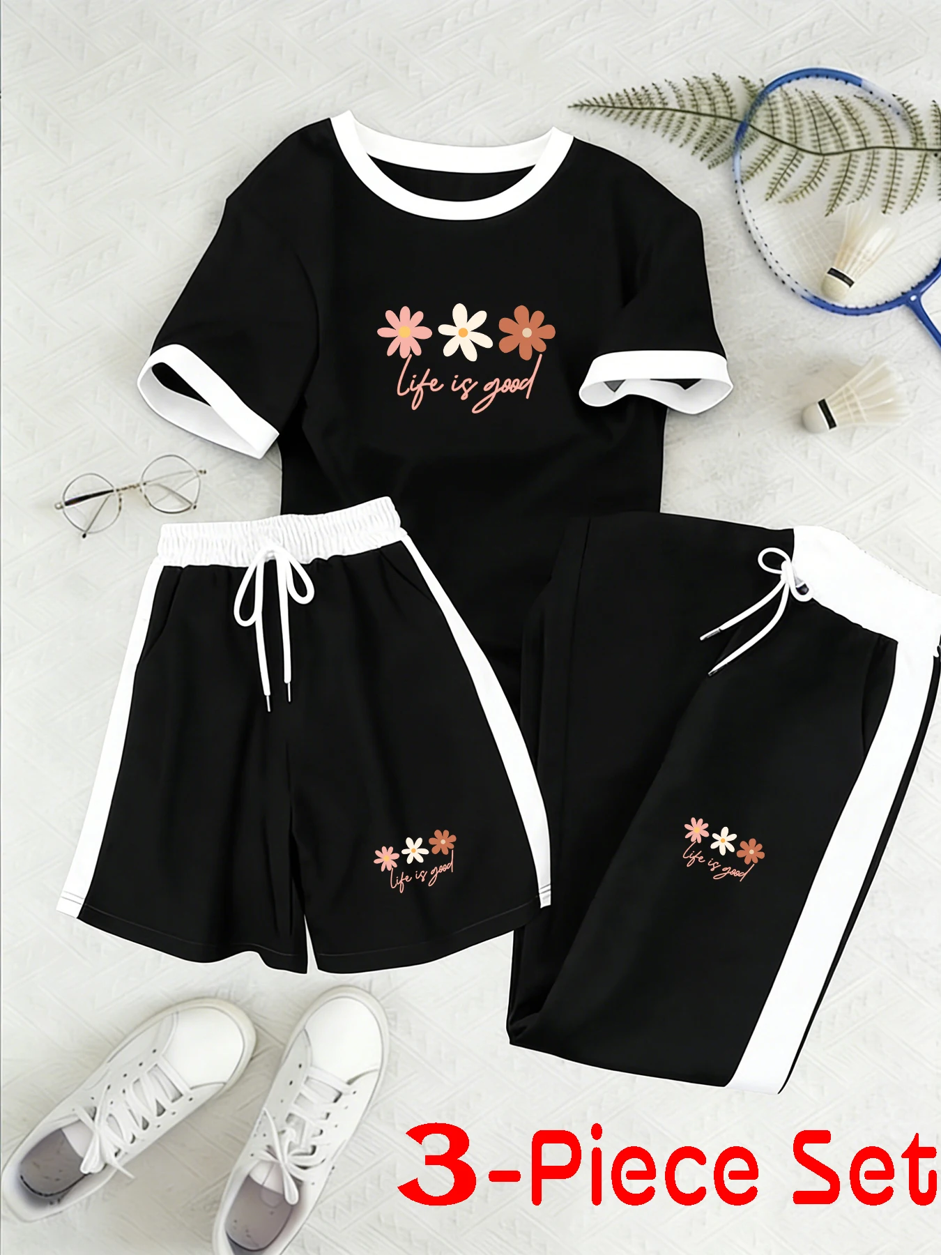 American Casual Style Floral Theme Three-Color Daisy Life Is Good Pattern Print Women's Three-Piece Set with Contrasting Edges, Short-Sleeve Top, Shorts, and Long Pants Set for Summer Daily Commuting, Outings, and Shopping, Suitable for Multiple Occasions, Casual Versatile Outfit for Women