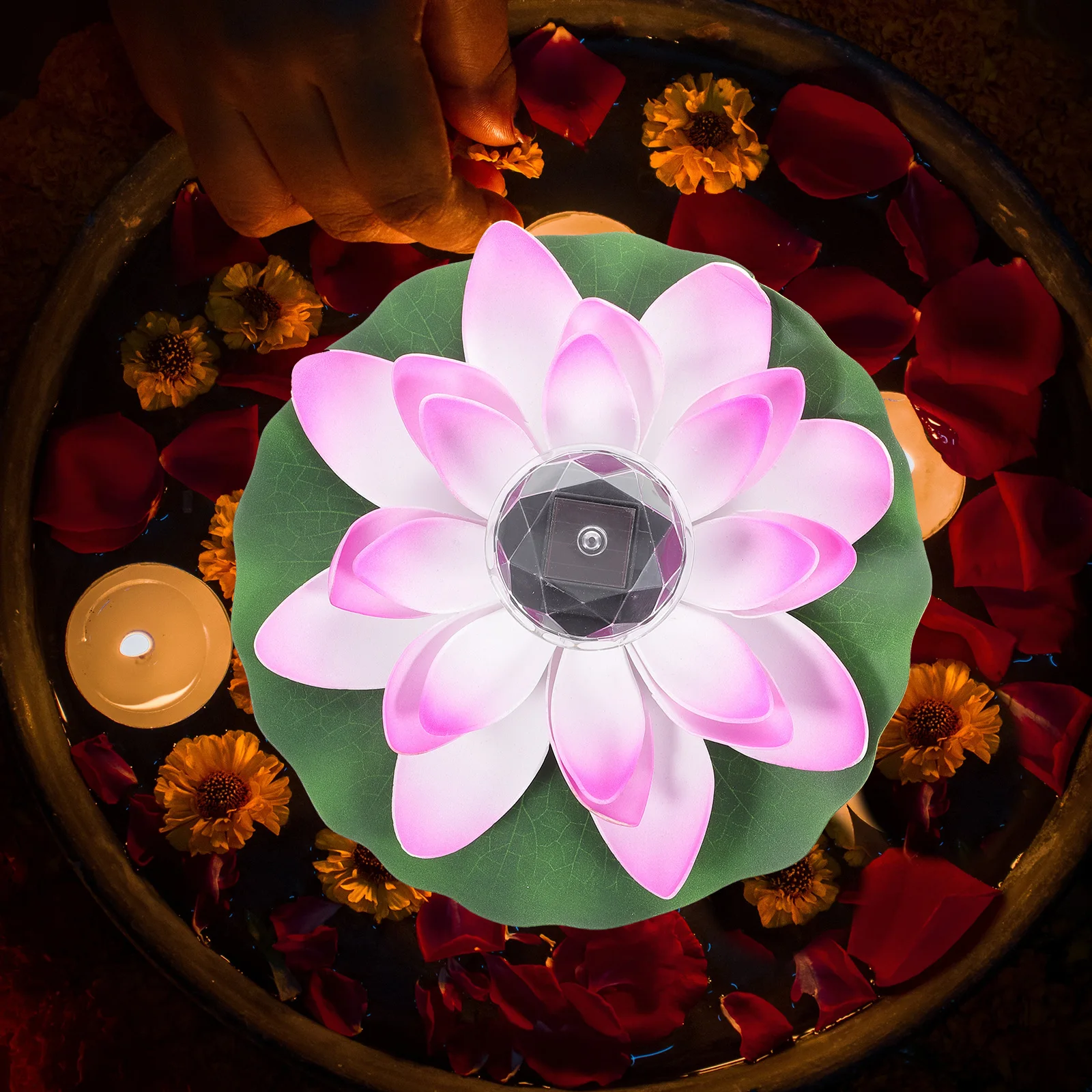 

Lotus Solar for Pool Decor Artificial Outdoor Garden Pond Romantic Lighting Gifts