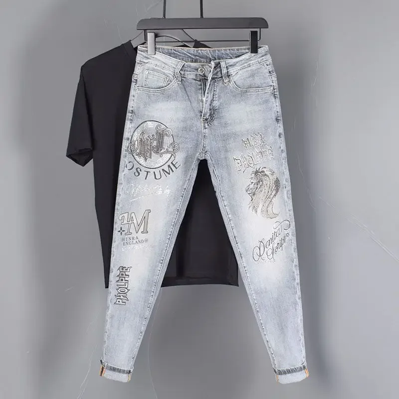 

New Slim Fit Casual Jeans with Heavy Duty Ironing Drills Prints Branded Korean Style Clothes for Men Streetwear Washed Jeans