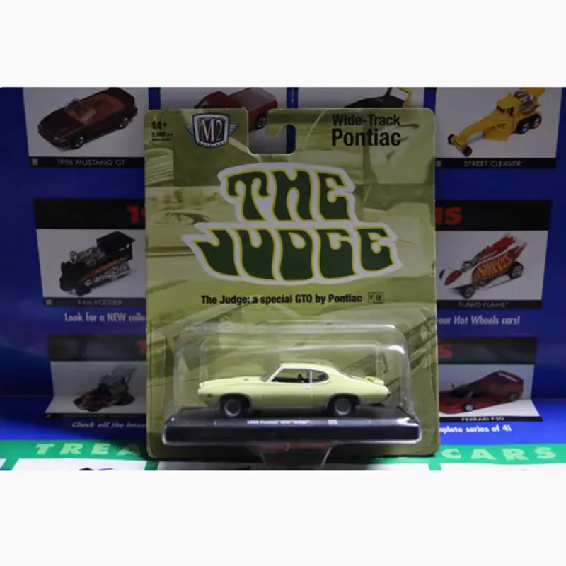 

Литой под давлением масштаб 1:64 M2 1969 Pontiac GTO, имитация судьи из сплава, модель автомобиля, классический сувенир для взрослых, подарок, статический дисплей