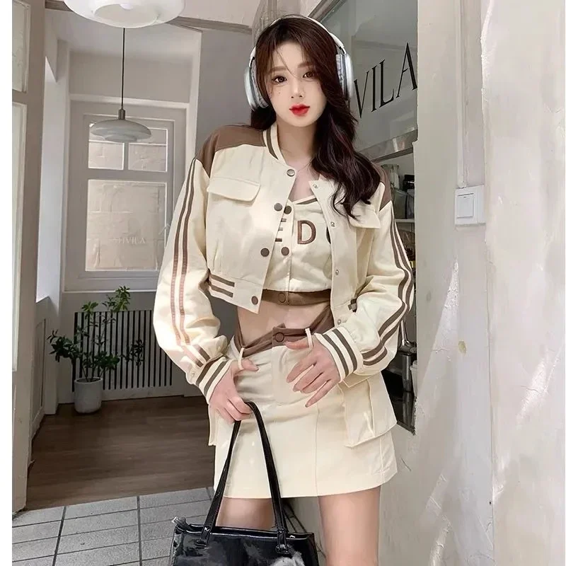 Baseball Uniform 2024 Spring Summer Short Jacket Letter Vest Crop Top Mini Skirts 1 or Three Pirce Set Fashion Coat Sling Outfit