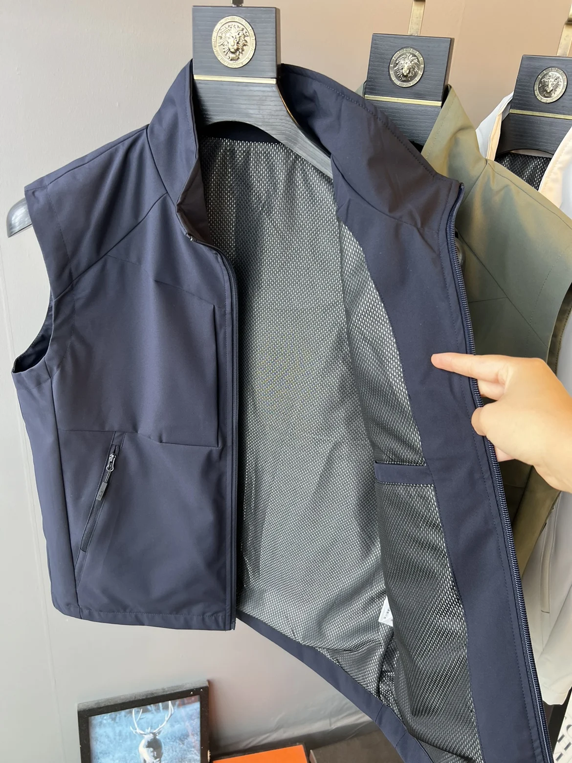 Outdoor Sports Workwear Vest Men's Multi-Pocket Sleeveless Jacket Loose Fit Standard Style Polyester/Nylon Composite Fiber