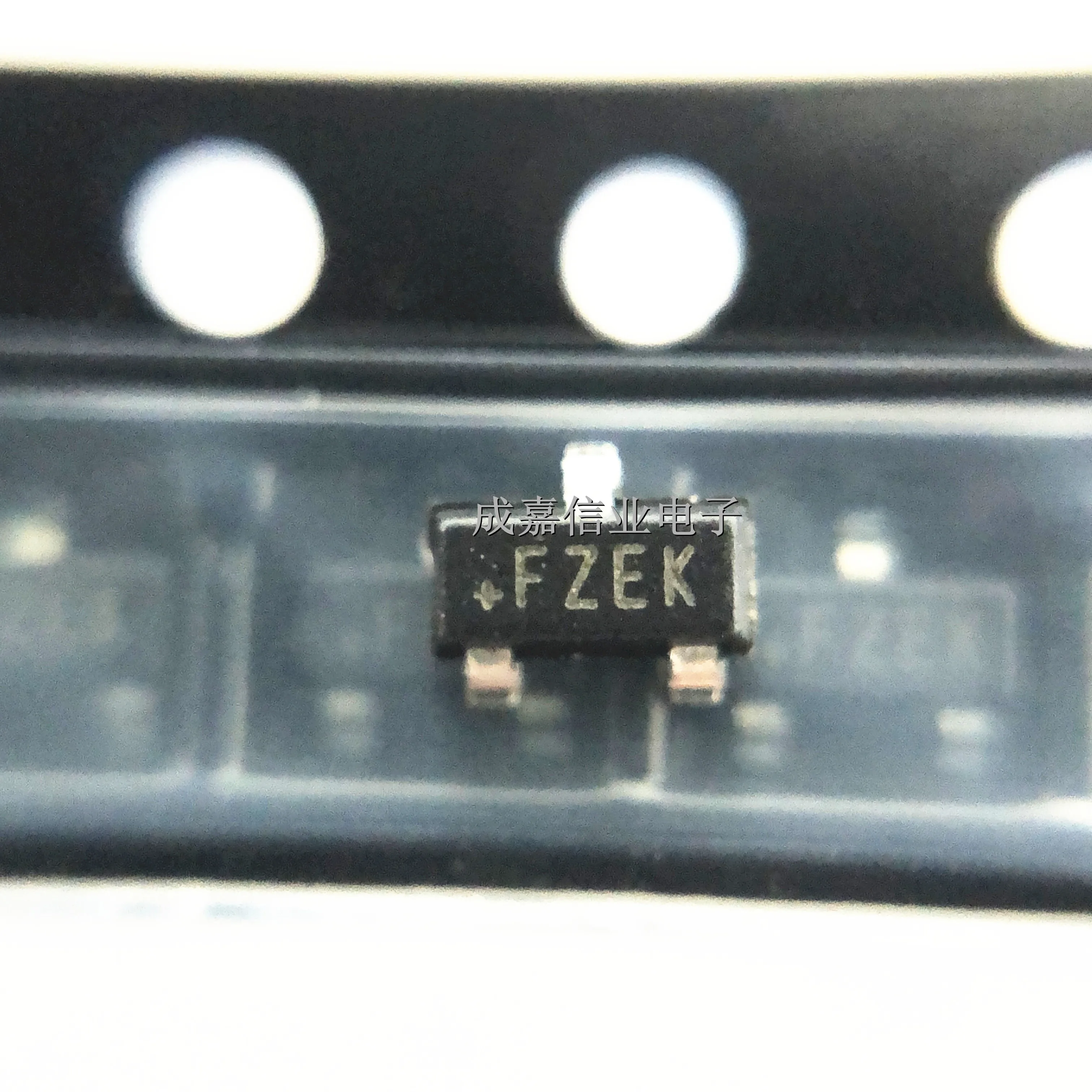 

10pcs/Lot LM4040BIM3-2.5+T SOT-23-3 MARKING;FZEK Voltage References Improved Precision Micropower Shunt Volt