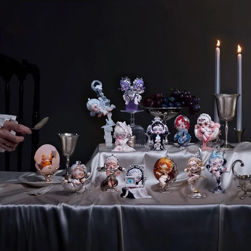 سلسلة طاولة طعام POP mart Skullpanda صندوق أعمى لتزيين غرفة الدراسة لعبة قابلة للجمع هدية عيد ميلاد للأطفال