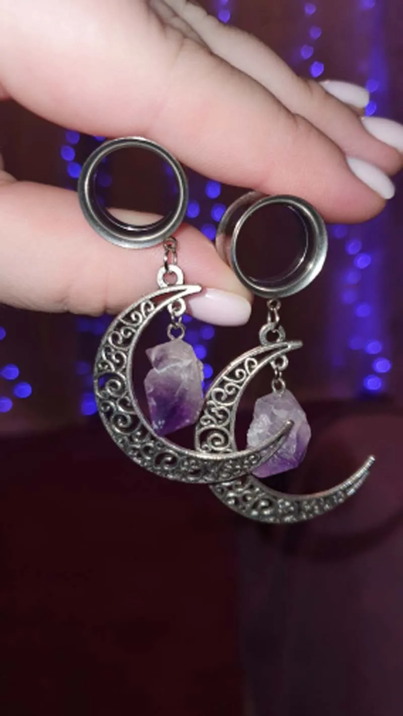 2 Pieces Natural Stone Moon Pendant Ear  Plugs Ear Gauges ScrewFlesh Tunnel Ear Piercing Stretcher Expander Body Ear Reamer