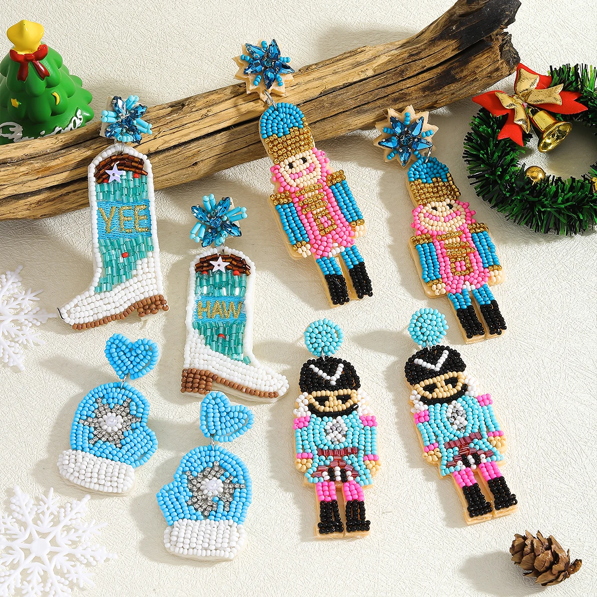 Vedawas عيد الميلاد مطرز قفازات كسارة البندق الجندي قلادة أقراط للنساء اليدوية الأرز الخرز مجوهرات هدية عيد #1