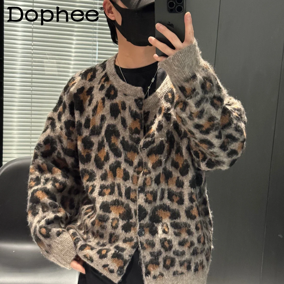 

2024 Men's Women's Retro Knitwears Trendy Leopard Print Chic Long Sleeve Sweater Loose Casual Versatile Fashion Knitted Cardigan