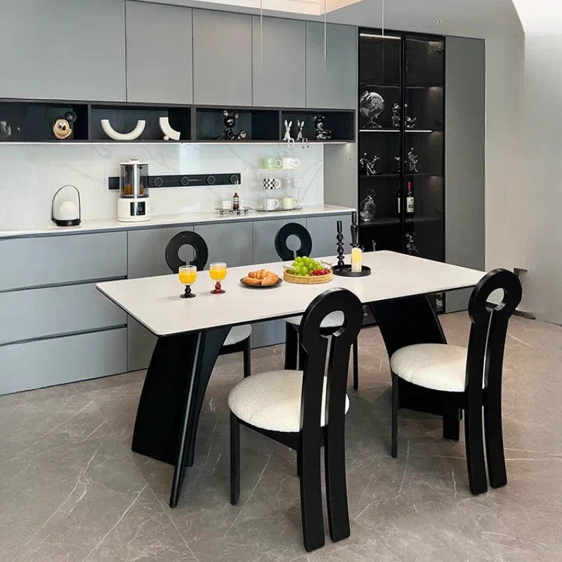 Salon Luxury Dining…