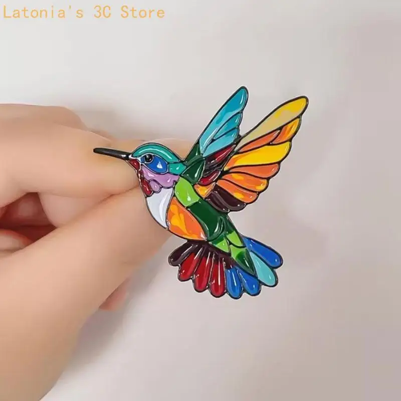 Künstlerische, in Tropfenöl gefertigte Kolibri-Brosche mit lebendigen Farbtönen, verstellbar für verschiedene dekorative – Detail 10