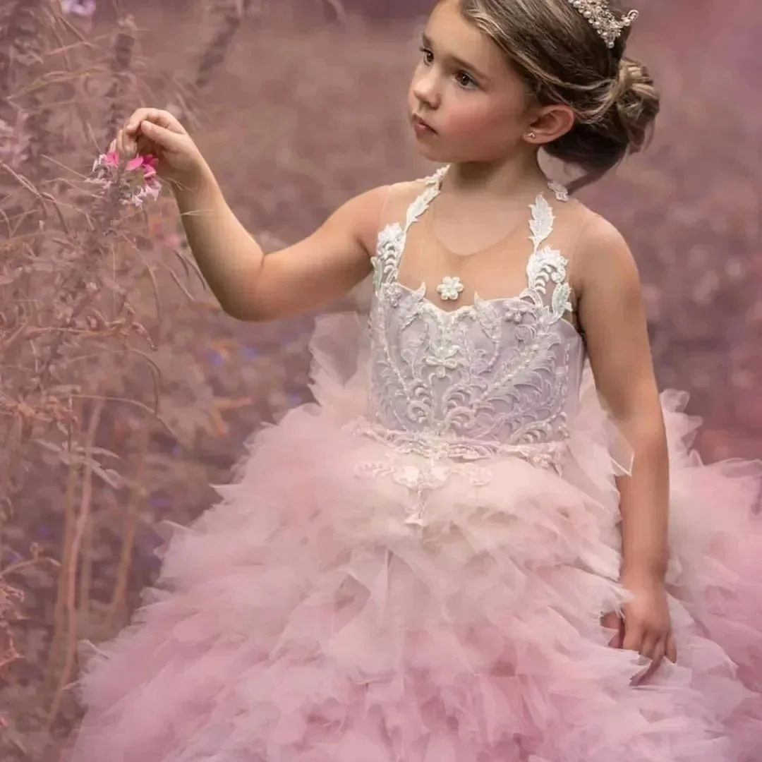 

Customized Luxury Sleeveless Flower Girl Dress for Wedding Lace Appliques Ruffles Baby Kids Birthday Party First Communion Gowns