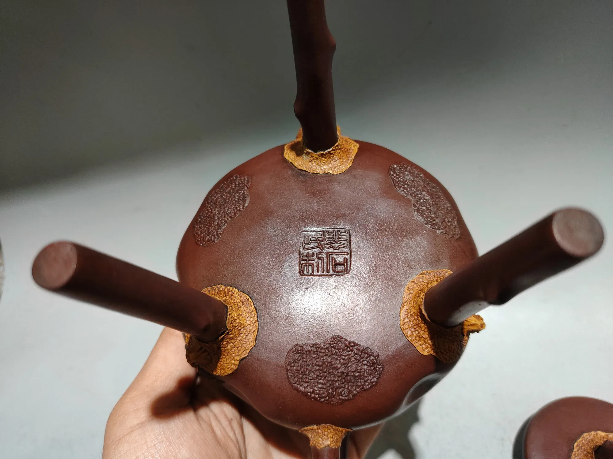 Purple teapot Yixing Purple Clay Teapot Pumpkin Cover Pine, cypress, and crane patterns Senior Three Foot Pot Kettle Teapot