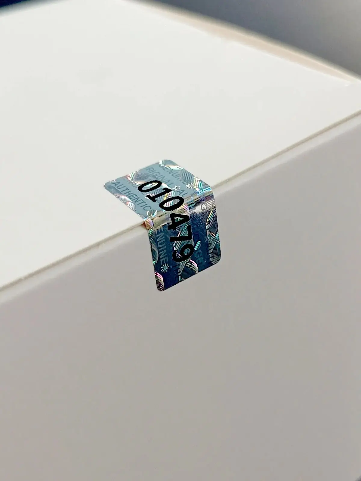 Anti-gefälschte manipulationssichere holografische Sicherheitsversiegelungsetiketten, Garantie-Void-Aufkleber mit Seriennummer, 3D-Silber, 10 x 20 mm – Detail 7