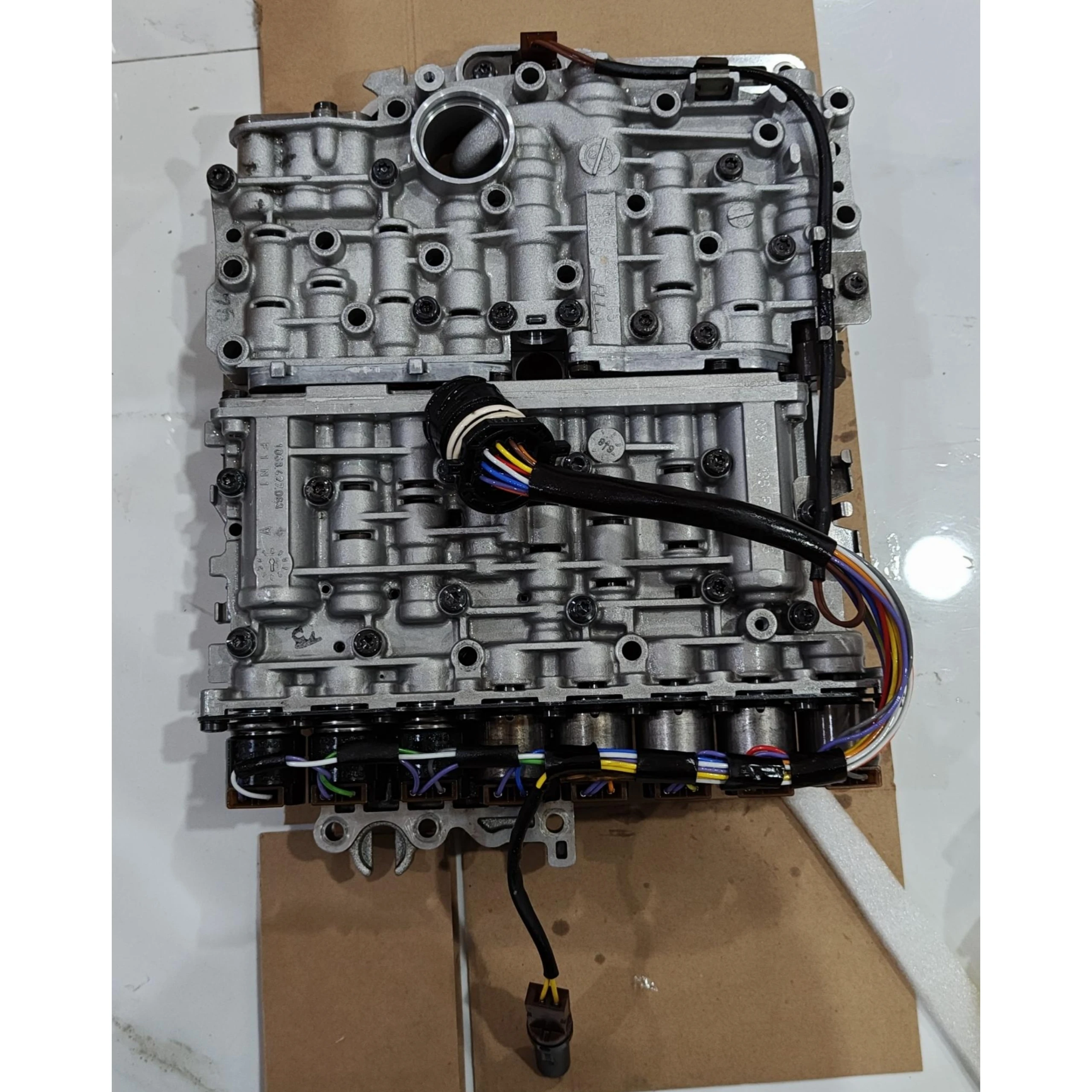 

ZF5HP24A Transmission VALVE BODY 1058427022 Suit For 98-UP BMW LAND ROVER RANGE ROVER 5HP24A 5HP24