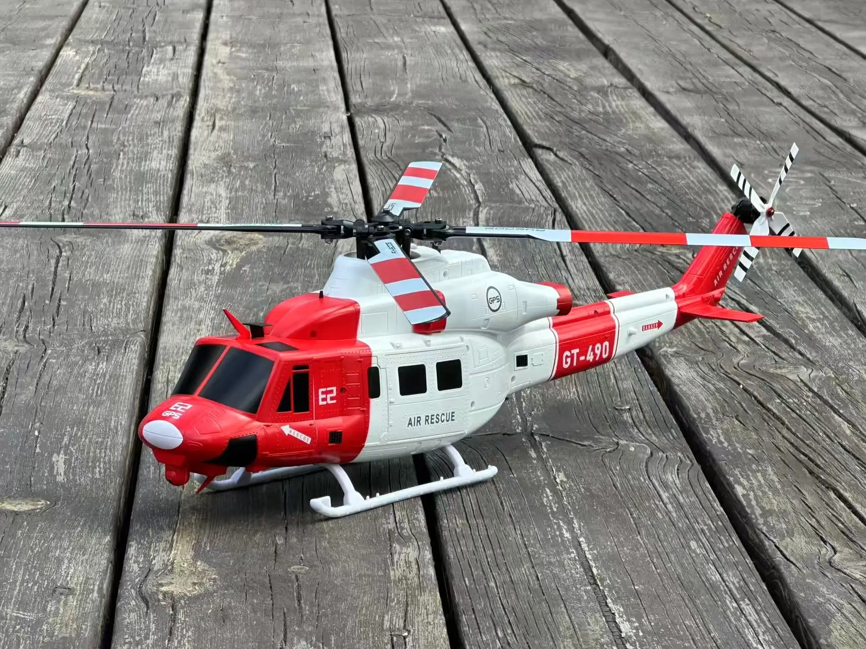 

2025 New Goosky Remote-Controlled Helicopter E2 Gps Intelligent Drone Like Real Machine Uh-1y Model Drone Birthday Gift