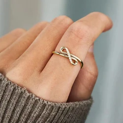 Huitan Graceful Simple Fashion Ring Lady Engagement Band Jewelry with Brilliant Zirconia Versatile Finger Accessories for Women