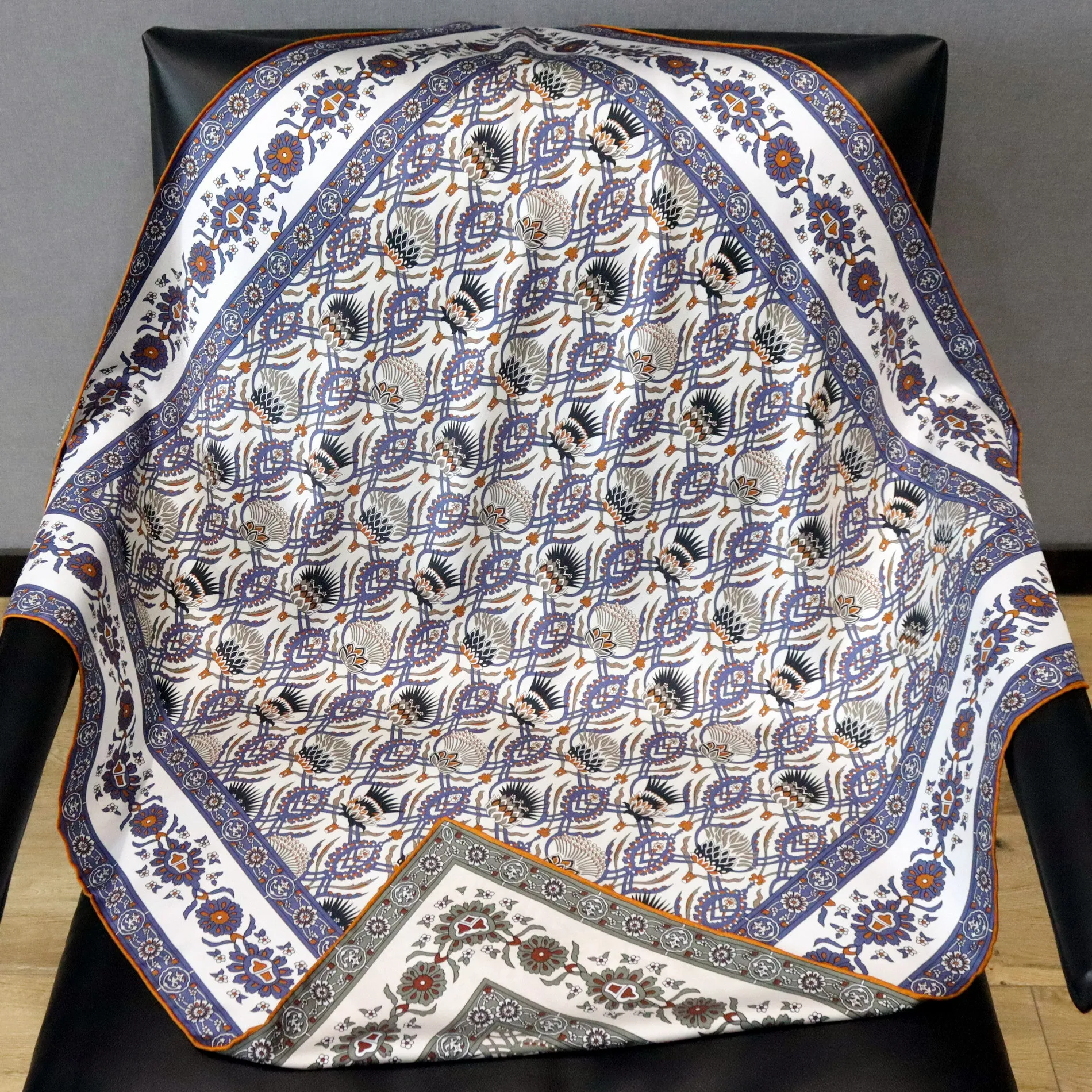 

Two Sided Print Silk Scarf Luxury Designer Mulberry Shawls Hand-Rolled Edges Bandanas Tops Decorations Head Hair Bag Accessories