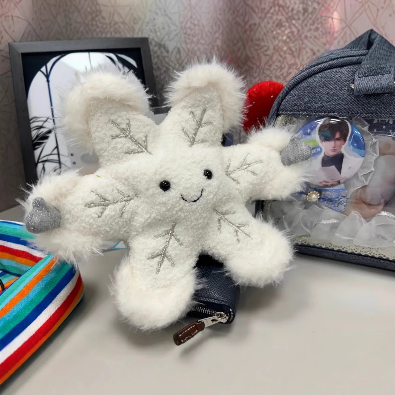 2025 Jc عيد الميلاد جديد الشتاء ندفة الثلج ألعاب من نسيج مخملي دمية دمية مهدئا دمية فتاة غرفة الديكور أفخم دمية طفل هدية الكريسماس