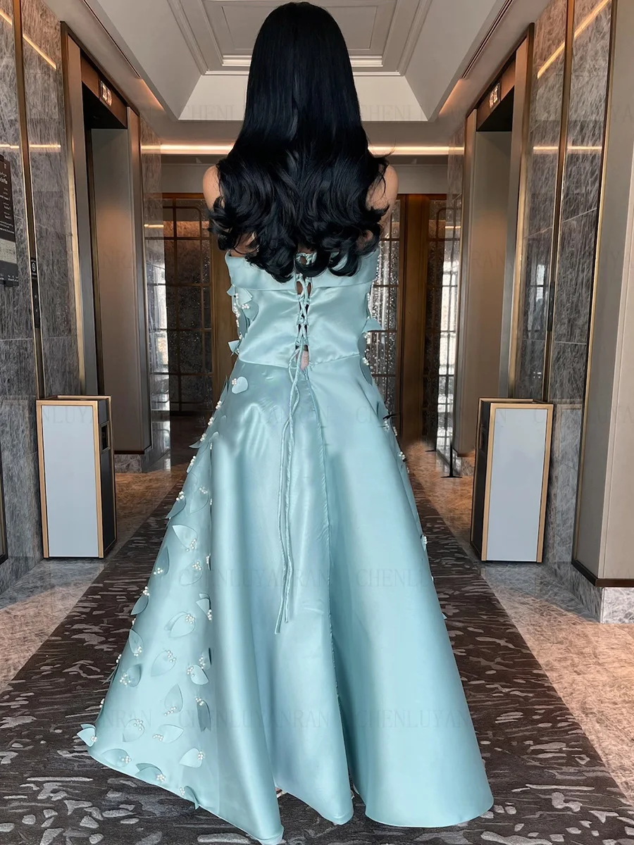 Satin Strapless Formal Occasion Dresses 2023 Sleeveless A-Line Ball Gowns Lace Up Pleat Long Evening Party Gowns فساتين الحفلات